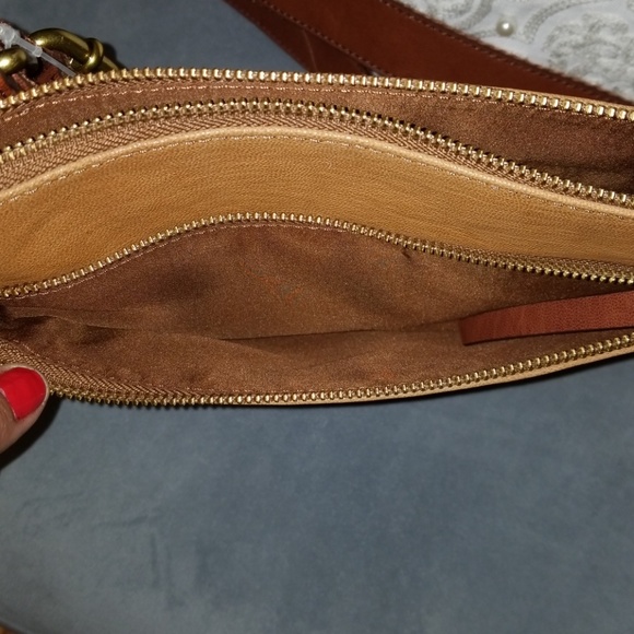 SOLD, SOLD, NEW FOSSIL CROSSBODY BAG - Picture 6 of 7